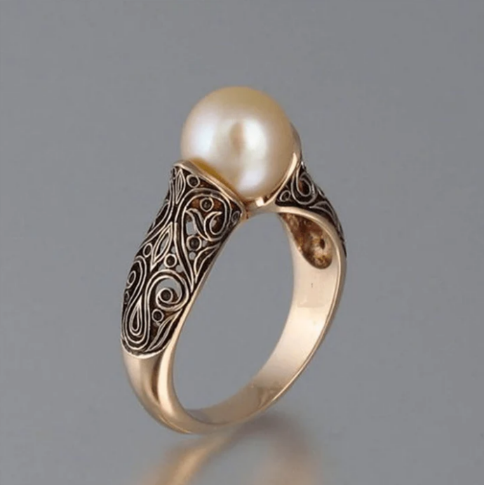 Golden Grace Pearl Ring