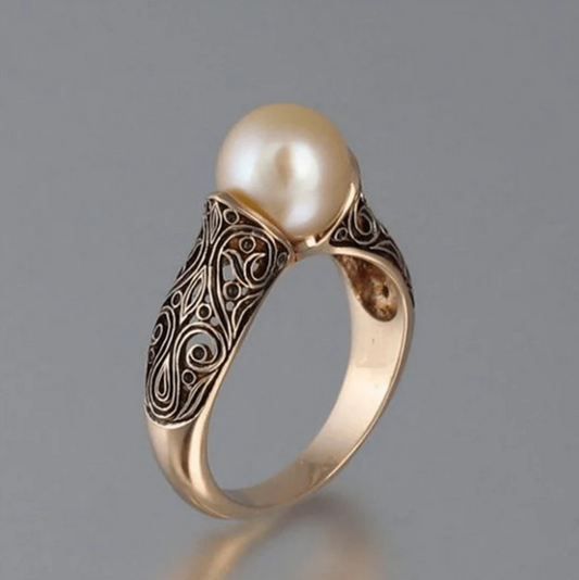 Golden Grace Pearl Ring