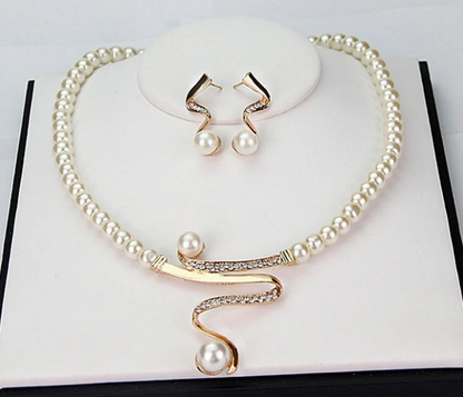 Eternal Radiance Pearl Jewelry Set